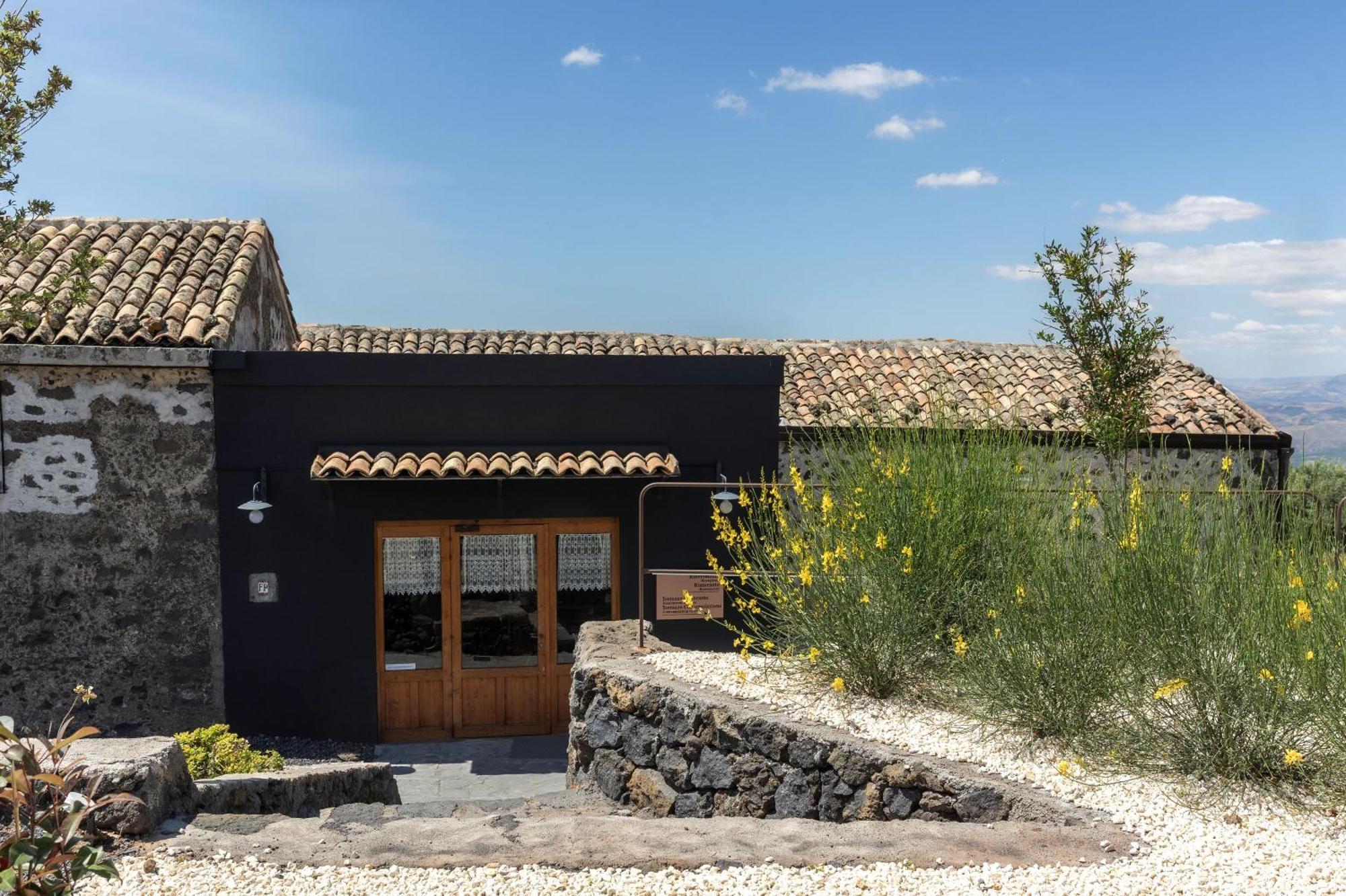 Podere Dell'etna Segreta - Essential Nature & Glamping Resort