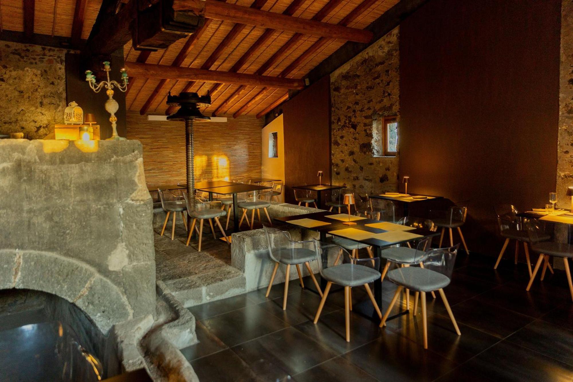 Podere Dell'etna Segreta - Essential Nature & Glamping Resort *