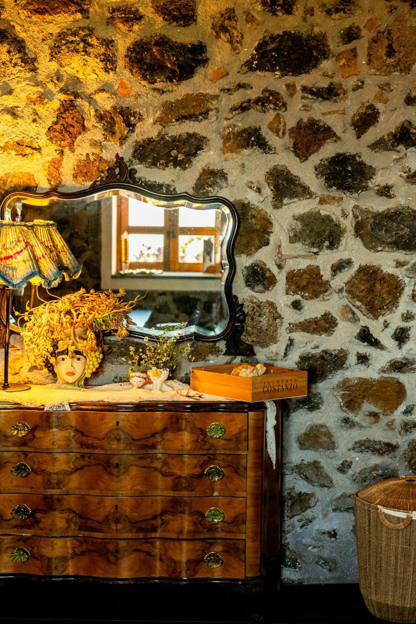 Podere Dell'etna Segreta - Essential Nature & Glamping Resort Biancavilla